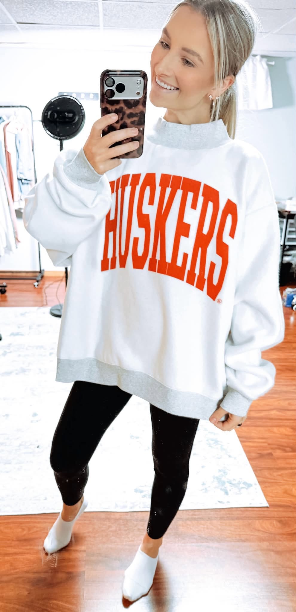 HUSKER REVERSIBLE MOCK NECK - GREY