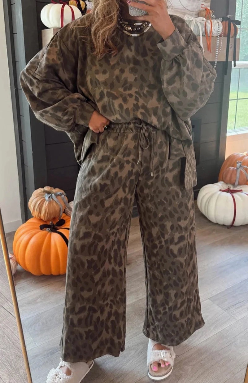 Cozy Cheetah Lounge Set