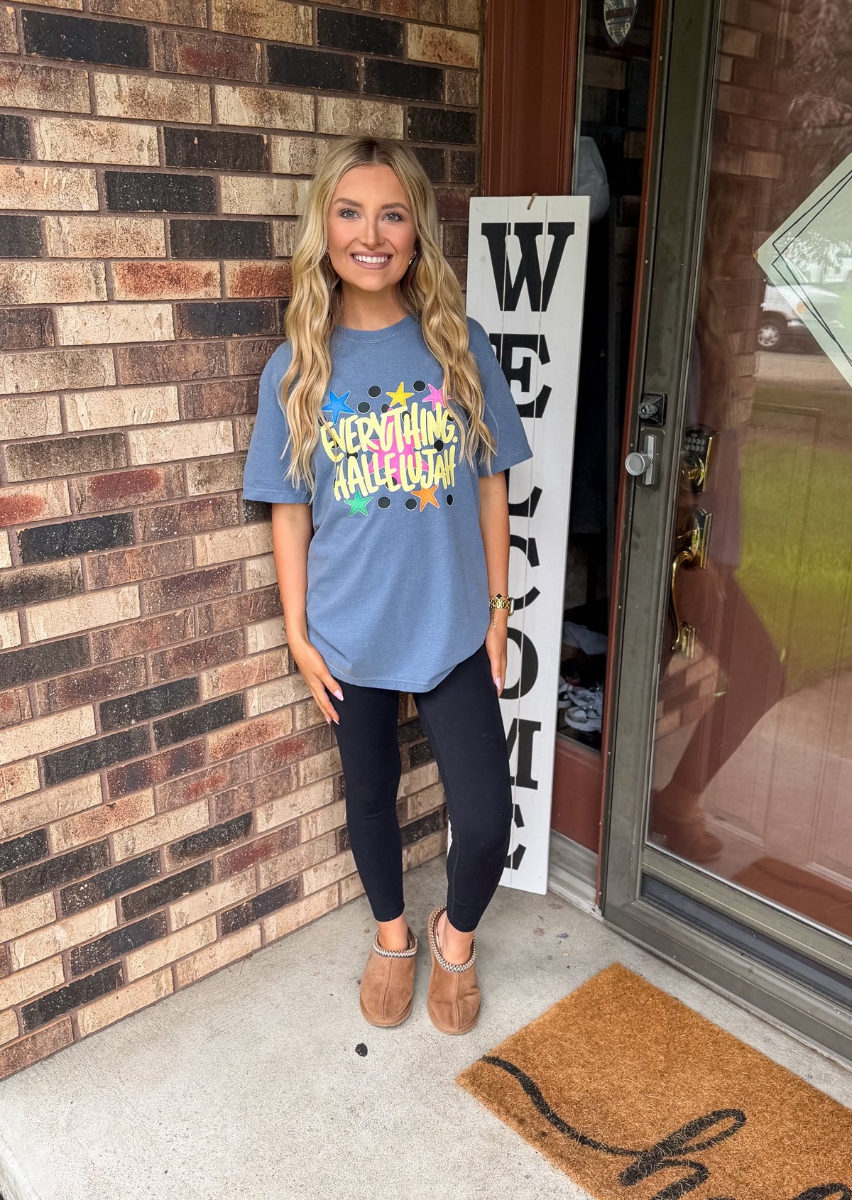 Everything Hallelujah Graphic Tee - vintage blue