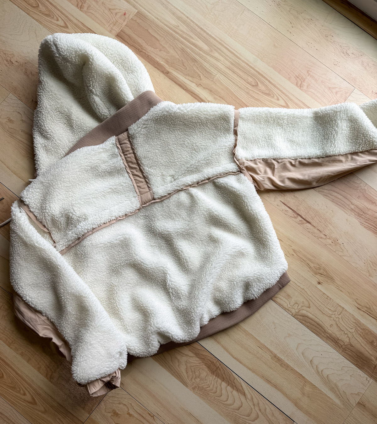 Contrast Panel Sherpa Hooded Jacket - Whip Cream