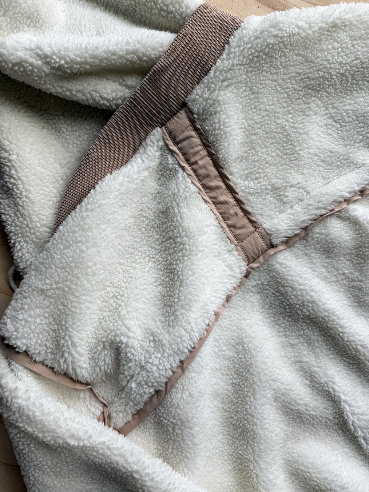 Contrast Panel Sherpa Hooded Jacket - Whip Cream