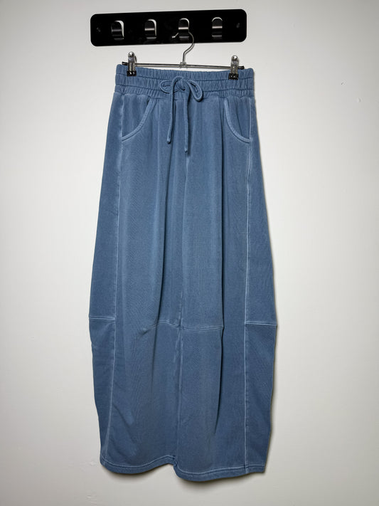 Smocked Waist Drawstring Barrel Leg Sweatpants - Vintage Blue