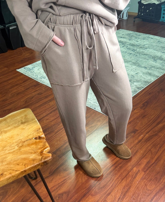 MALIBU ESSENTIAL TAPERED LOUNGE PANTS - TAUPE